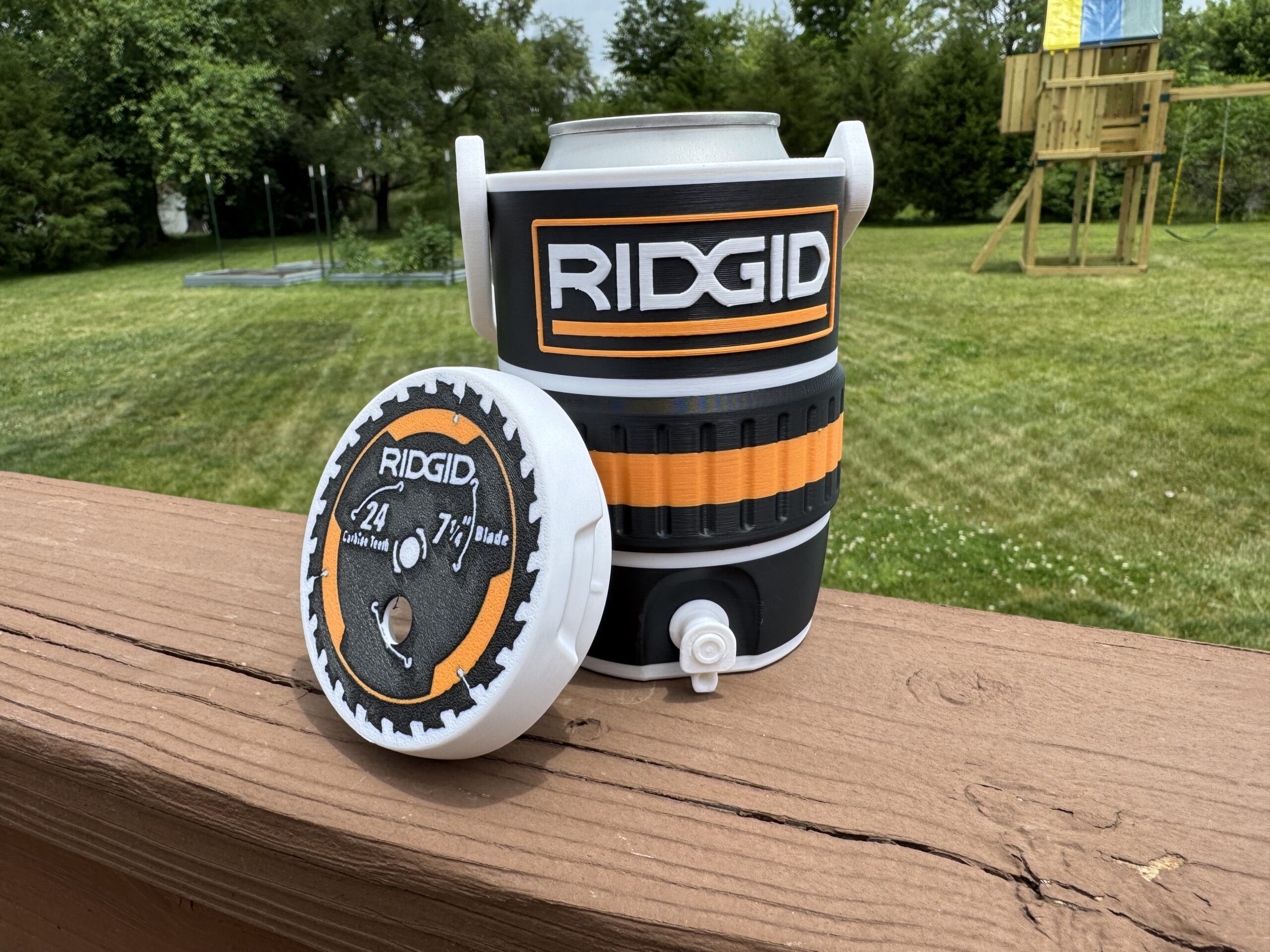 RIDGID Inspired Design Can Cooler