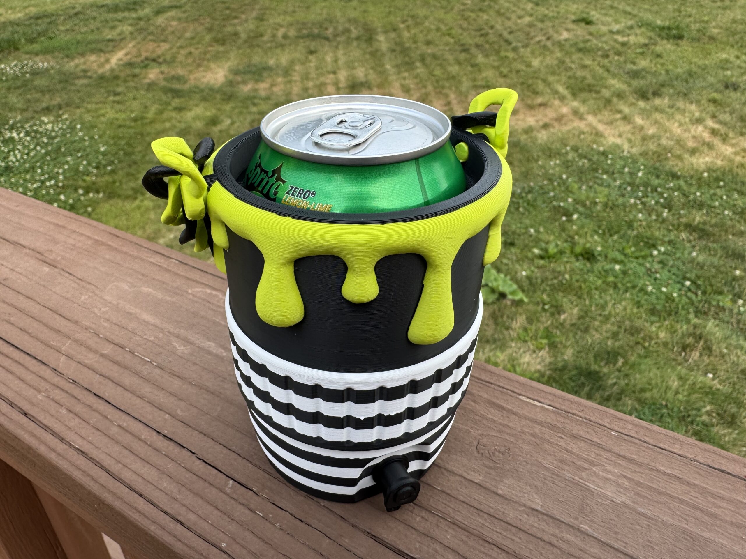 Slime Dripped Stripped Can Cooler & Accessories - Image 4