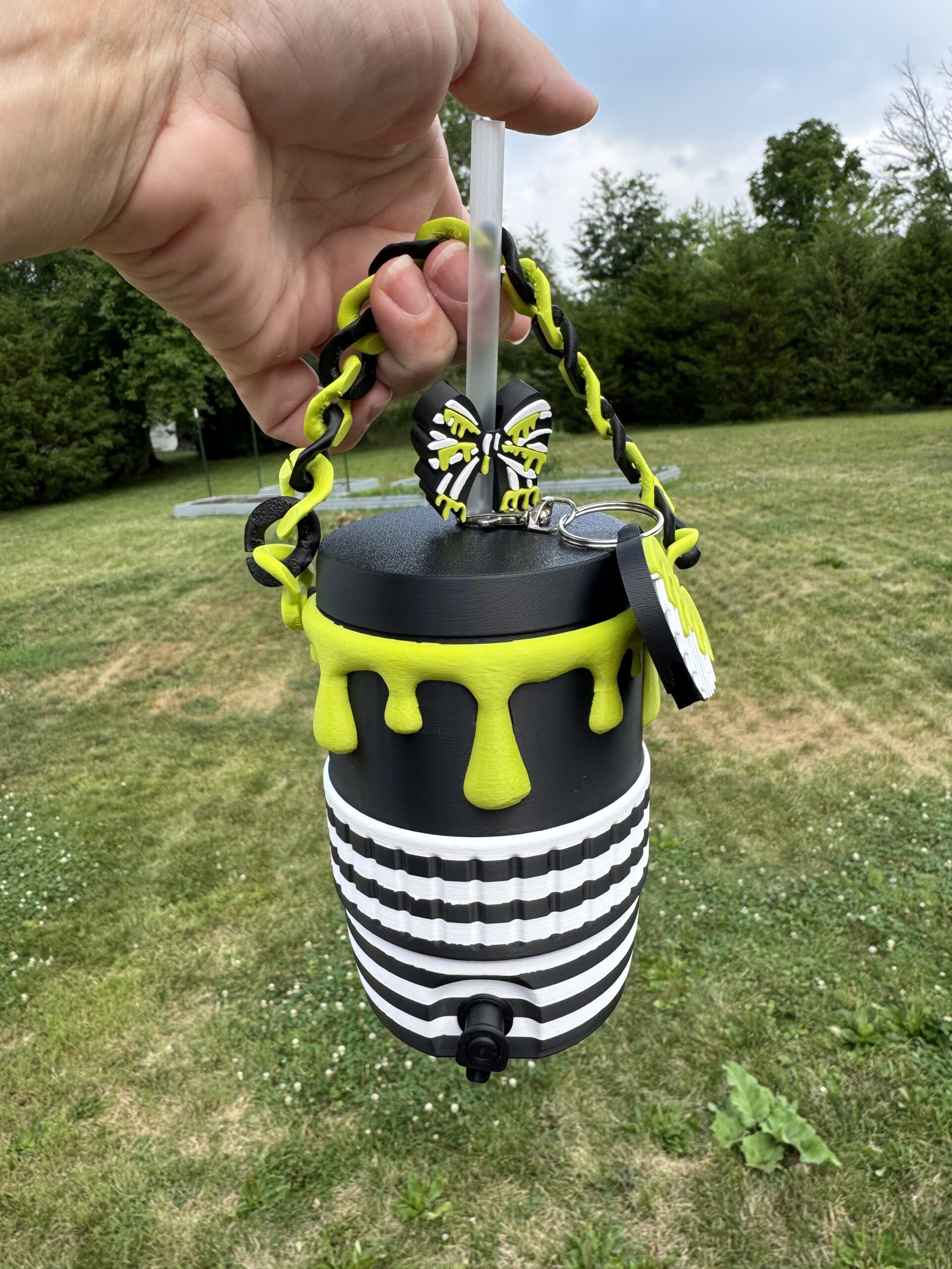 Slime Dripped Stripped Can Cooler & Accessories - Image 5