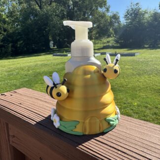 Adorable Bee Hive with Bees  BBW Soap Holder