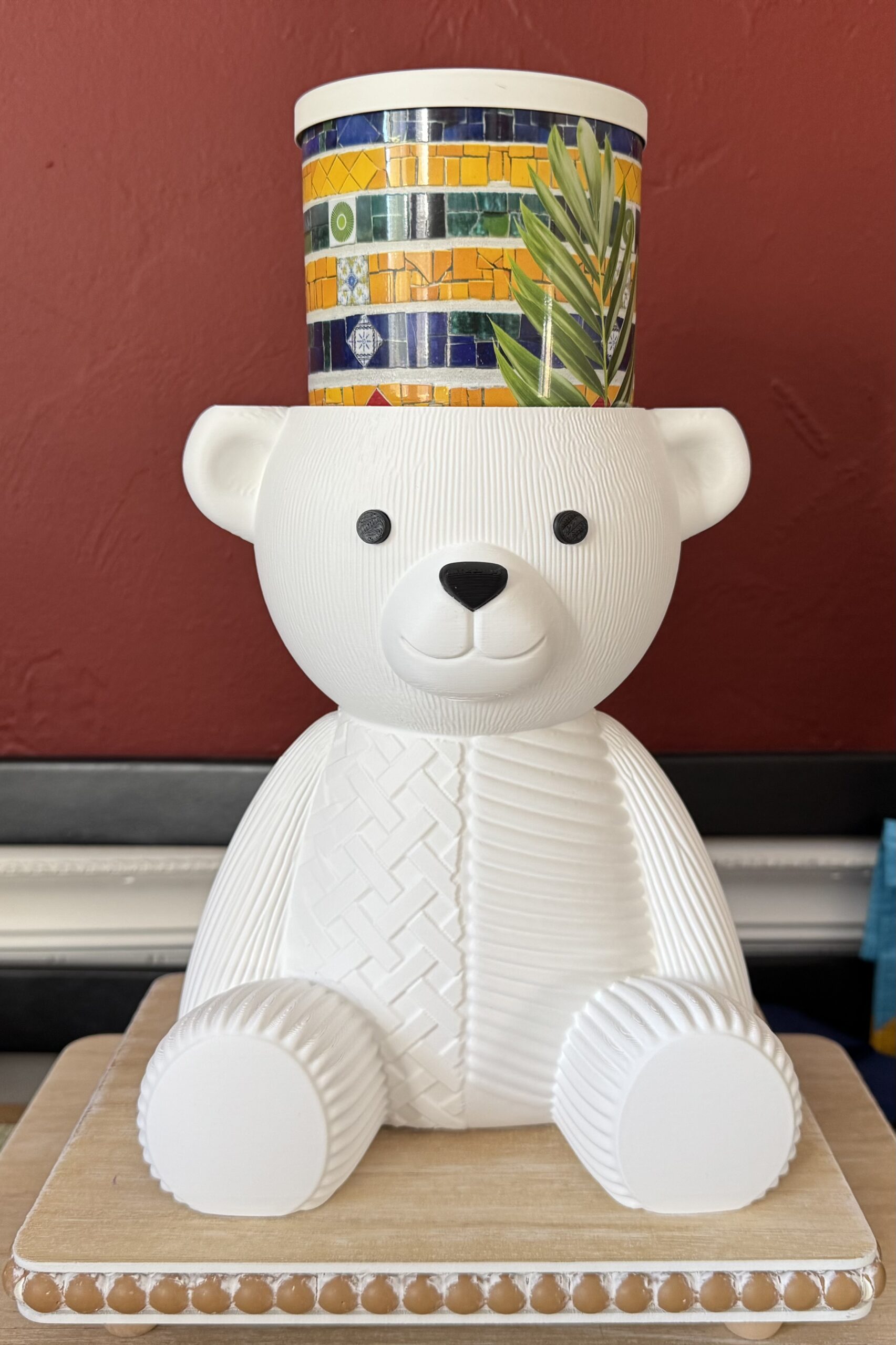 Cozy Up Your Countertop: The Cable-Knit Polar Bear - Image 2