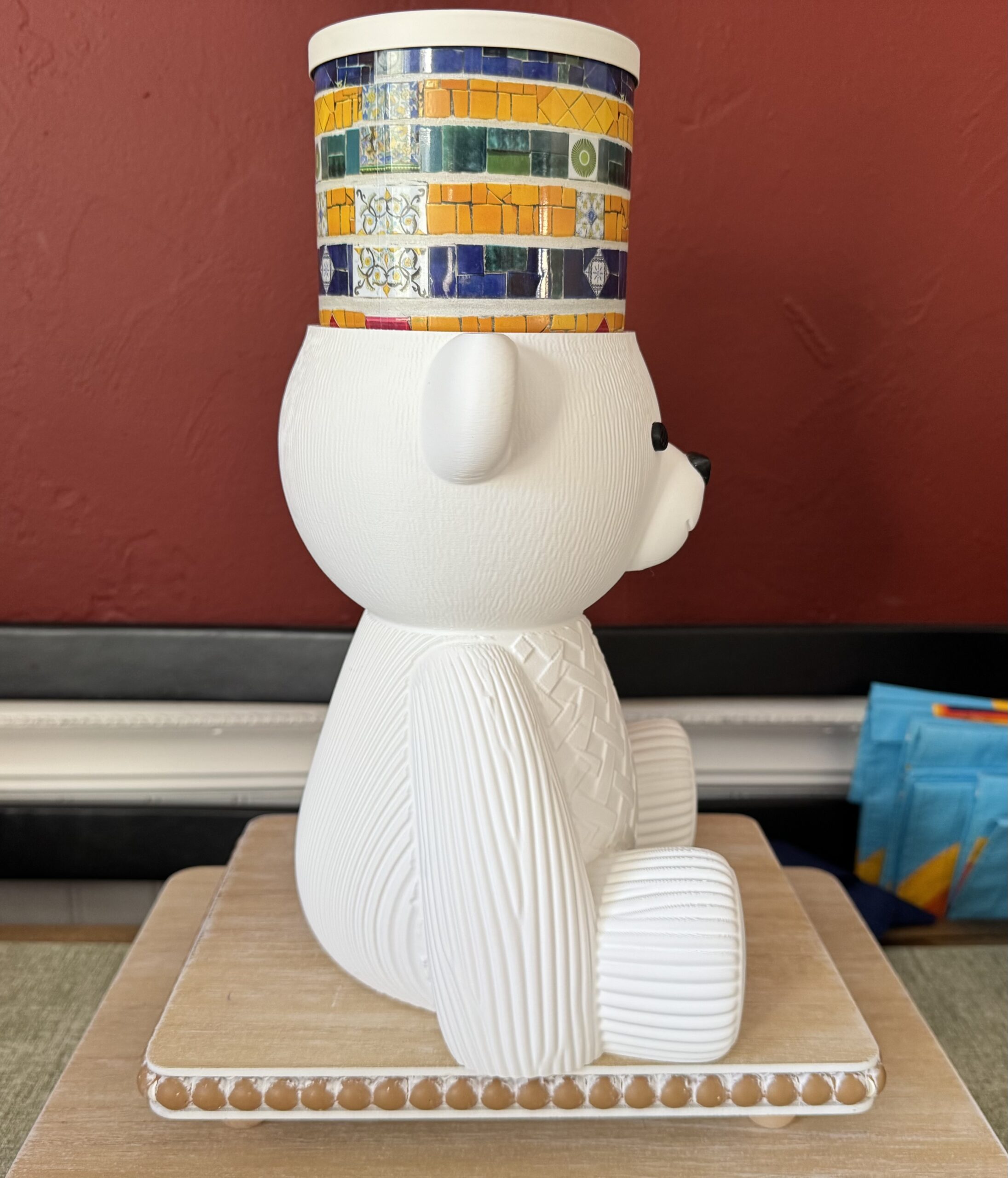 Cozy Up Your Countertop: The Cable-Knit Polar Bear - Image 3